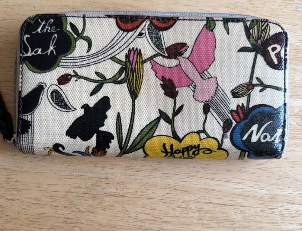 SAKROOTS Women's Canvas Floral Happy & Free Wallet Full Zip 12 Card Slots